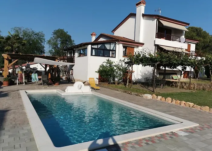 Bella Vista In Villa Mar\'E Luce